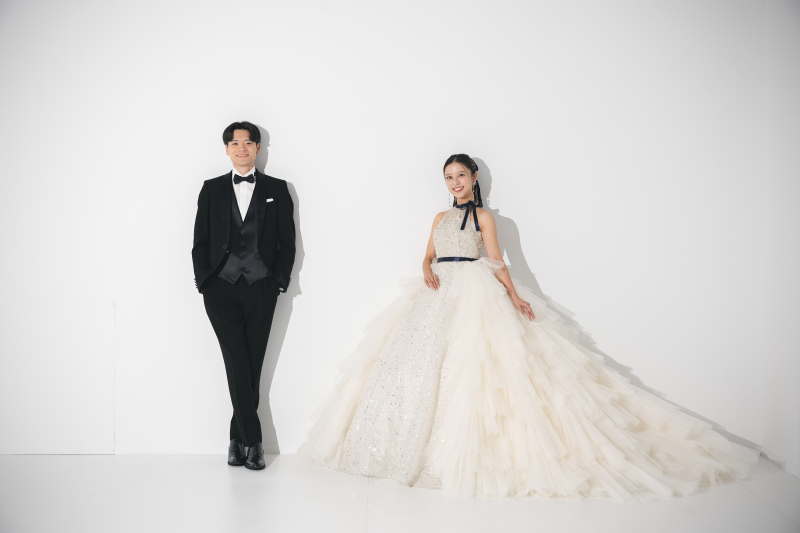 ドレスが映える白ホリ撮影