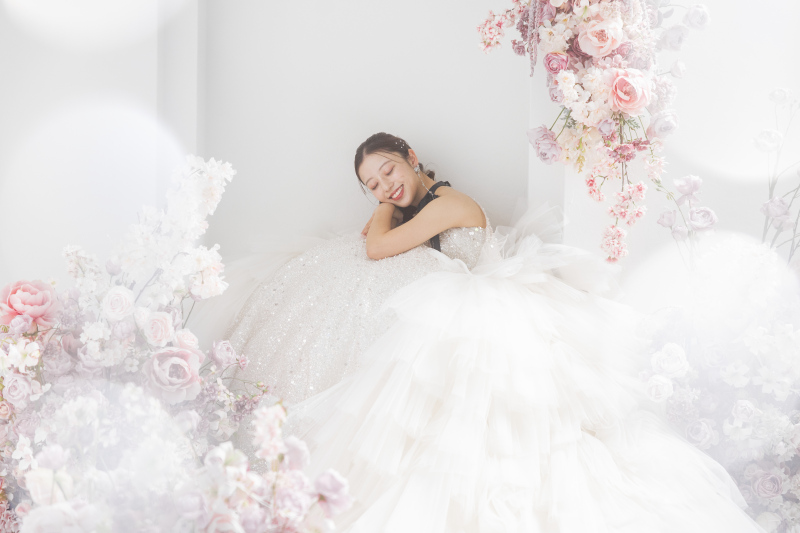 ドレスのボリュームを活かしたソロショット