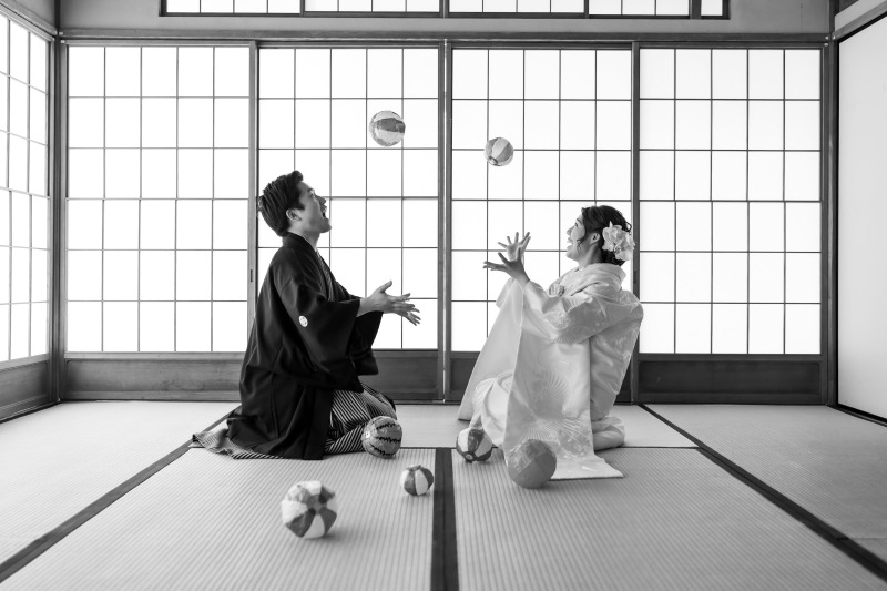紙風船で彩りを