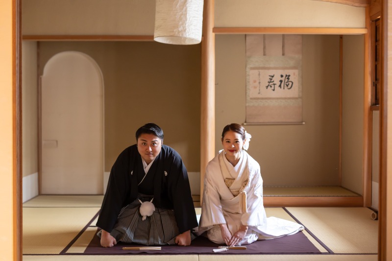 定番の正座ショットも♪