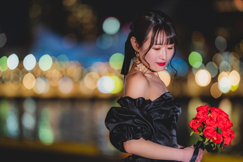 真紅の花に想いを込めて