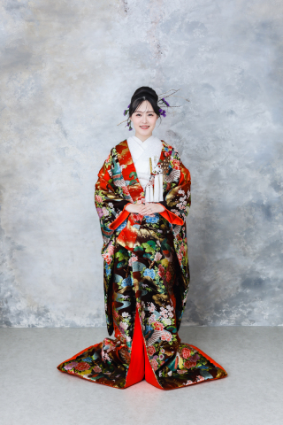 UC-214 孔雀牡丹に雲