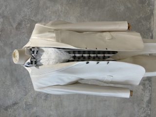 ホワイト×黒ストライプ