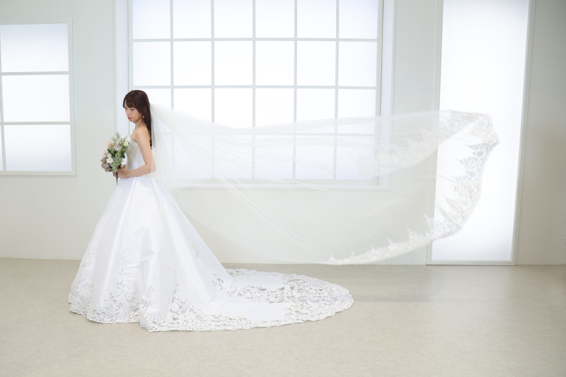 ウェディングドレスに衣装チェンジ