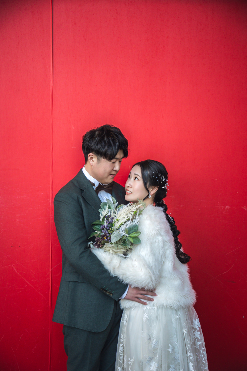 赤に映えるふたり