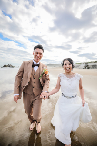 しあわせは手をつないで