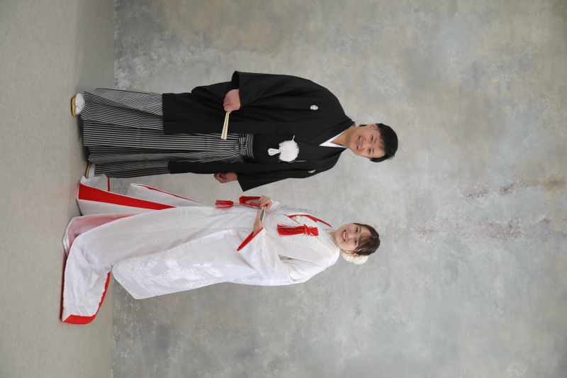 赤ふきの白無垢