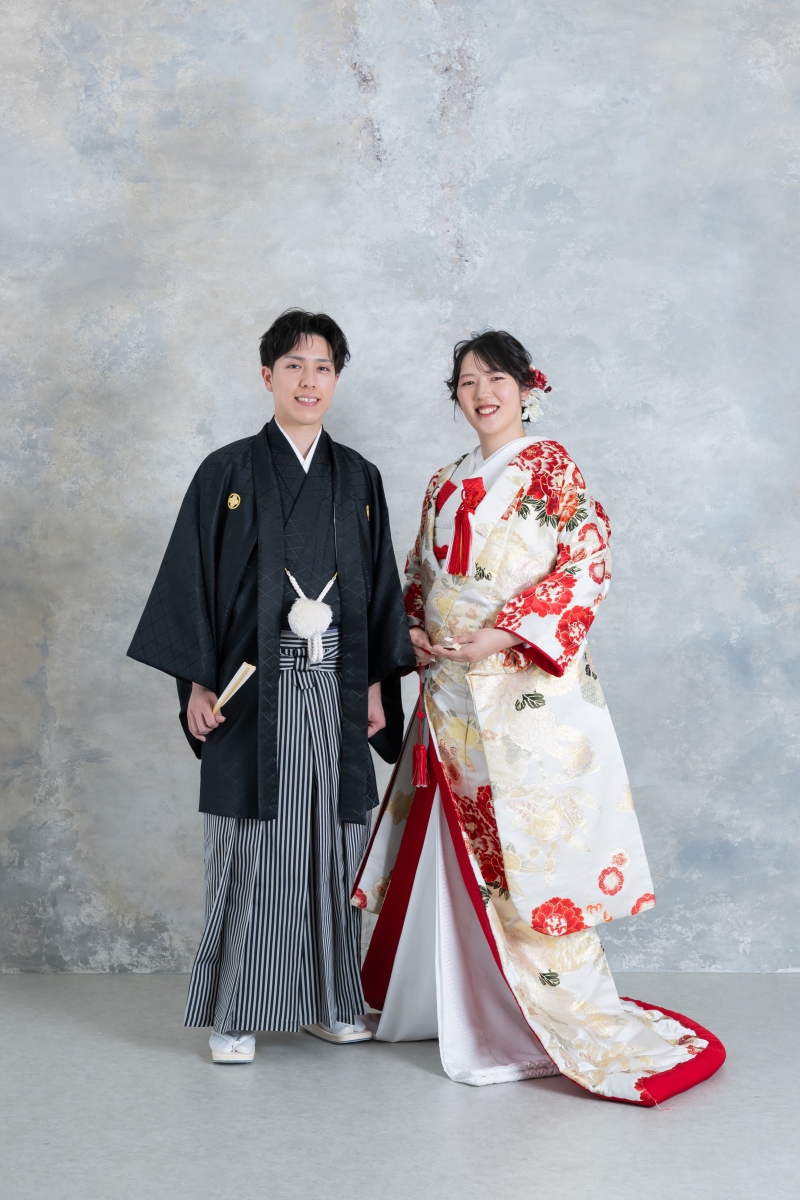 色打掛と紋付袴
