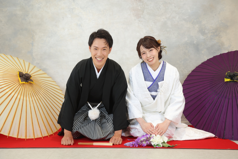 白無垢とウェディングドレスで