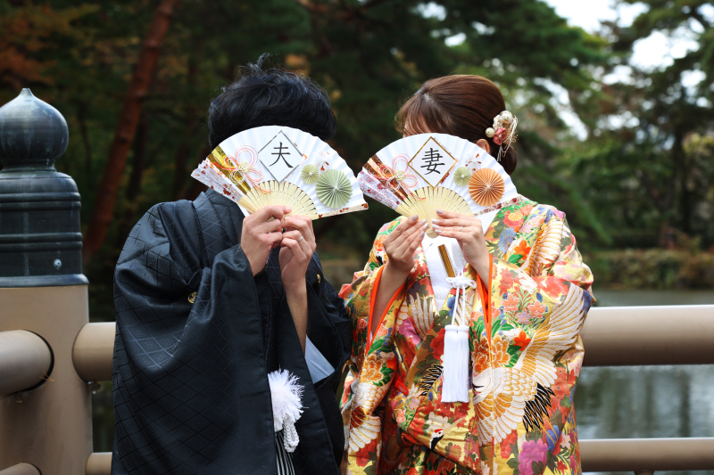 持参の小物で