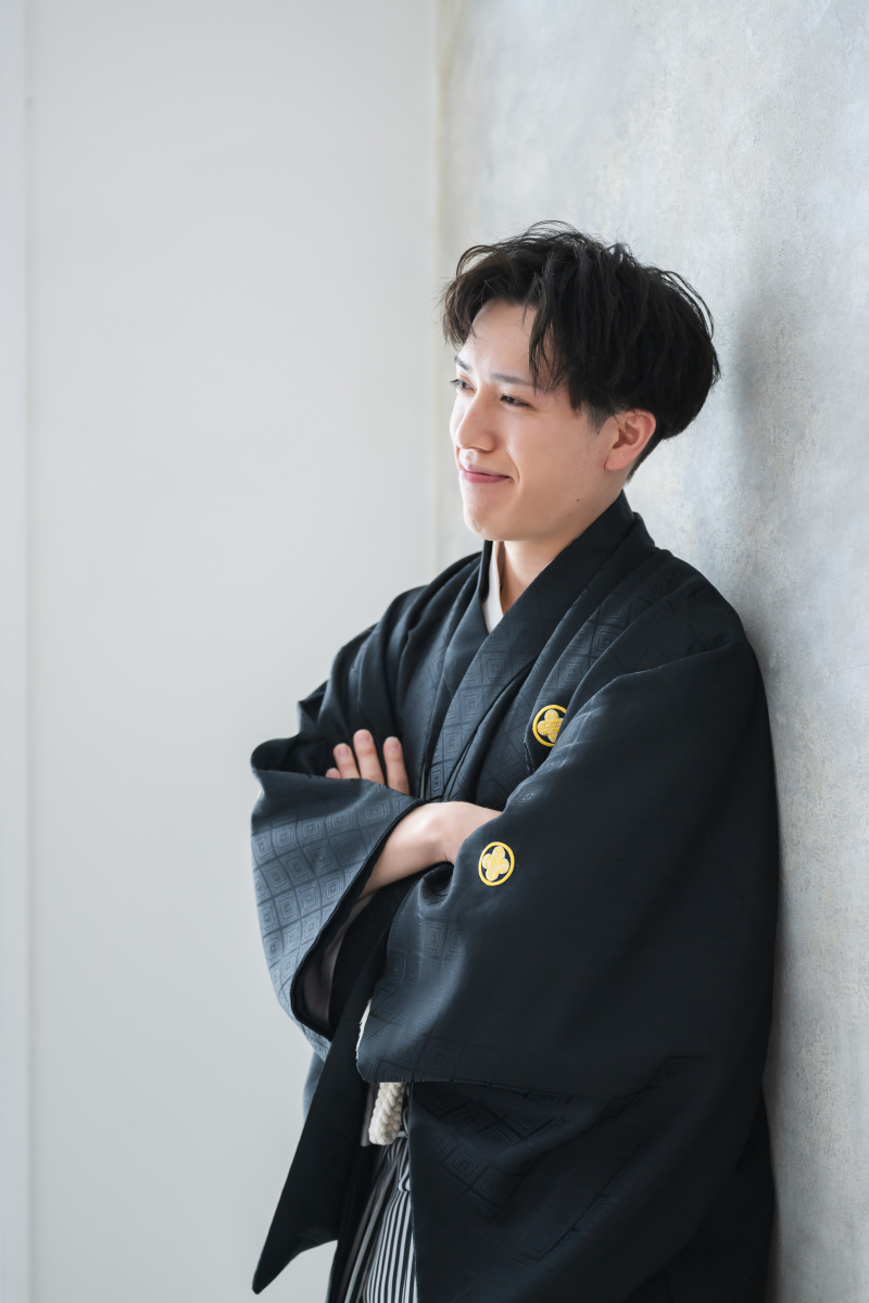 凛々しく、黒紋付