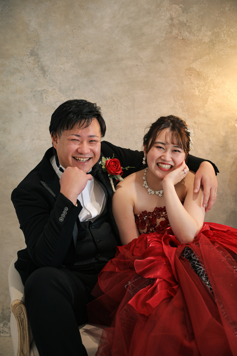 ニコニコ笑顔でハイポーズ