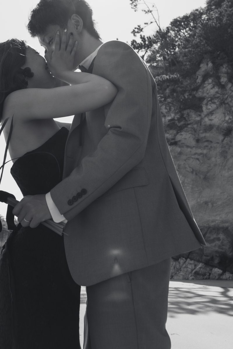 触れた瞬間、世界が止まる