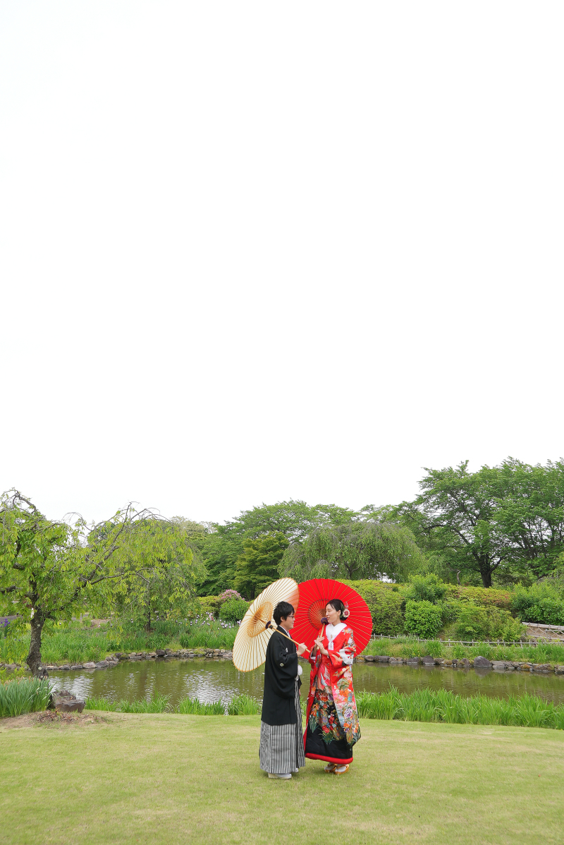 新緑に映える和装