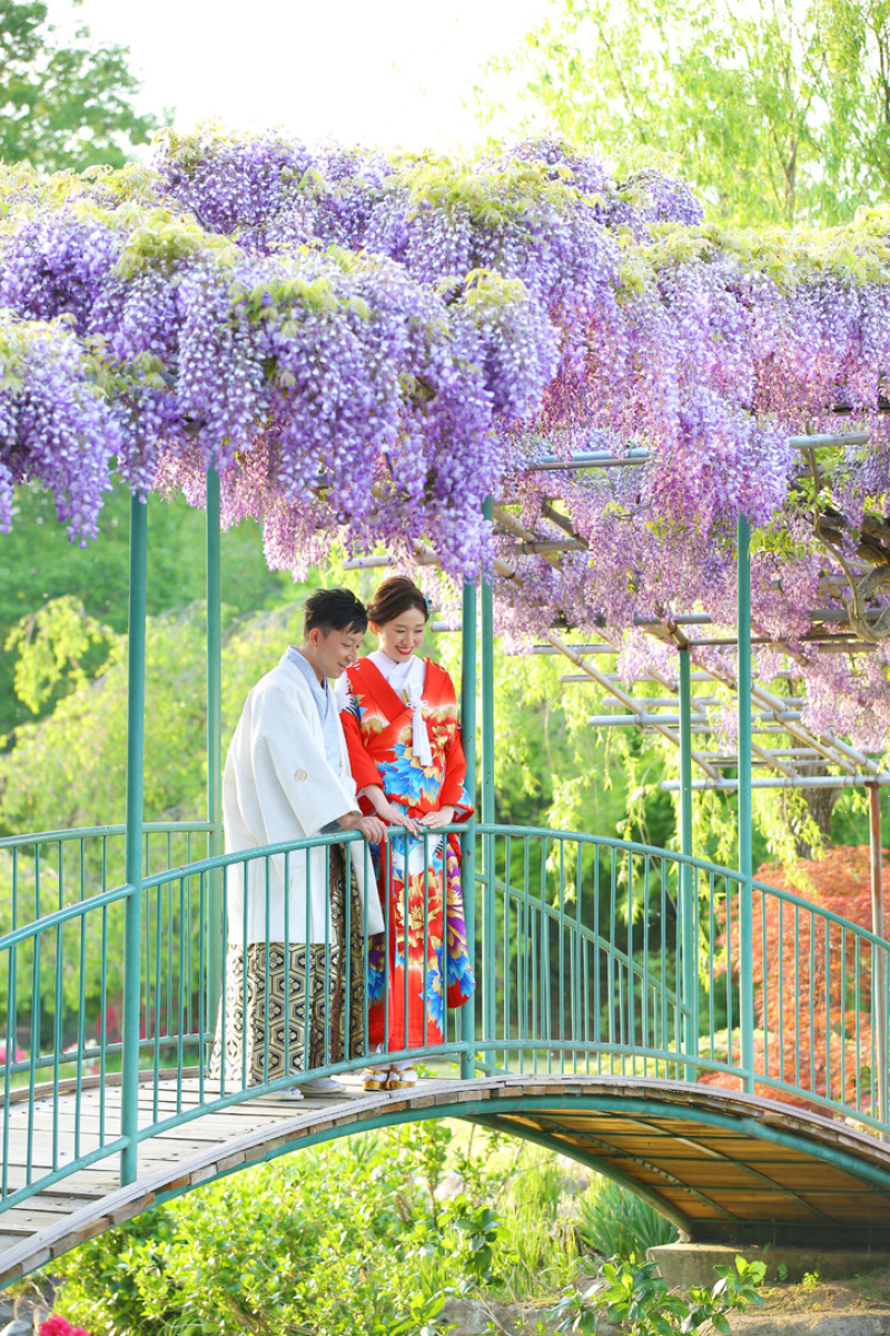 ウエディングフォトスタジオReiMei+_庭園で撮影できる