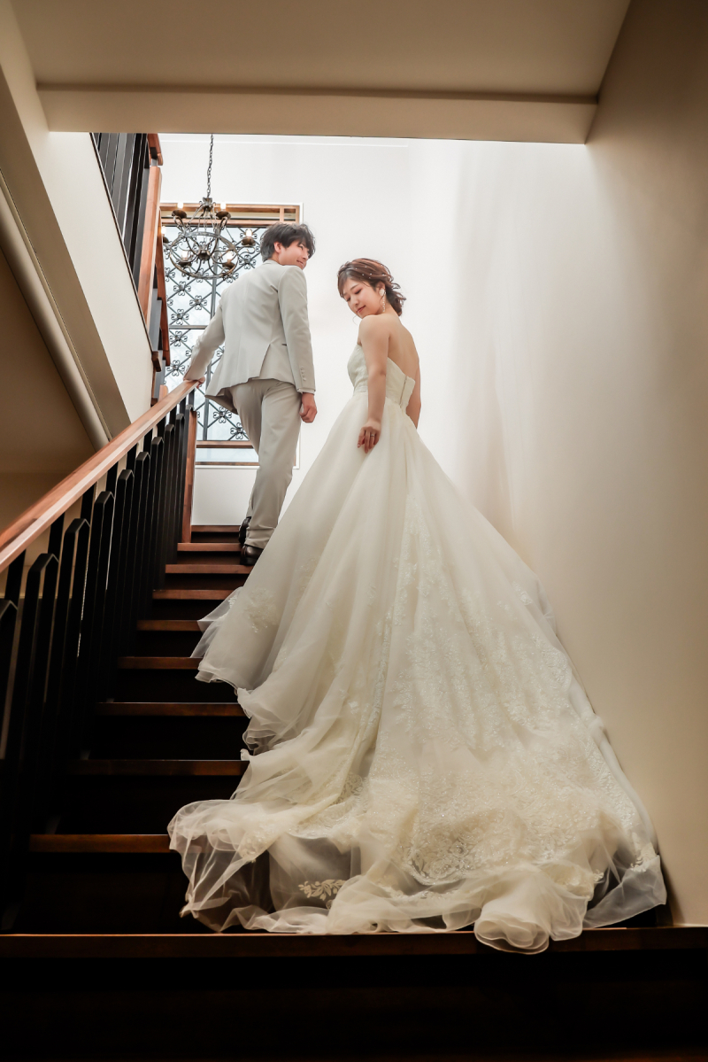 自然光と階段が生む美しさ