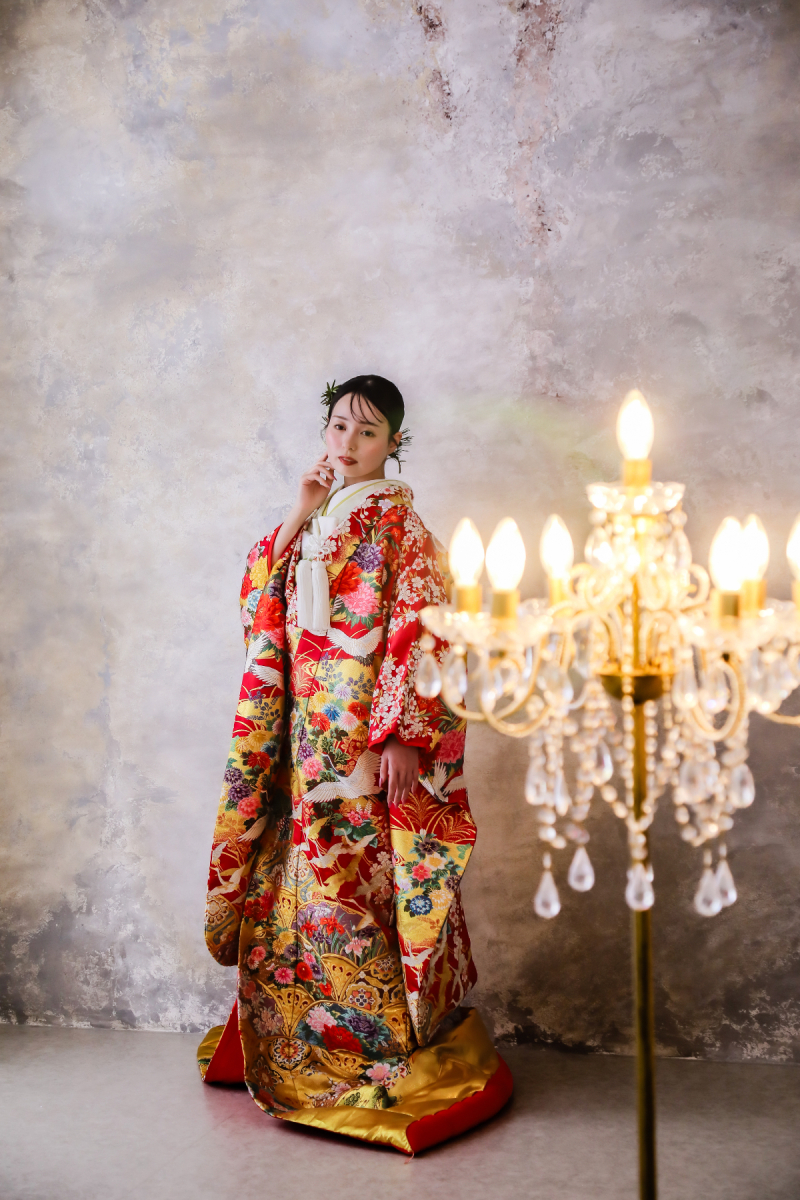 ウエディングフォトスタジオReiMei+_女性のフォトグラファーがいる