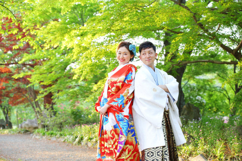 ウエディングフォトスタジオReiMei+_庭園で撮影できる