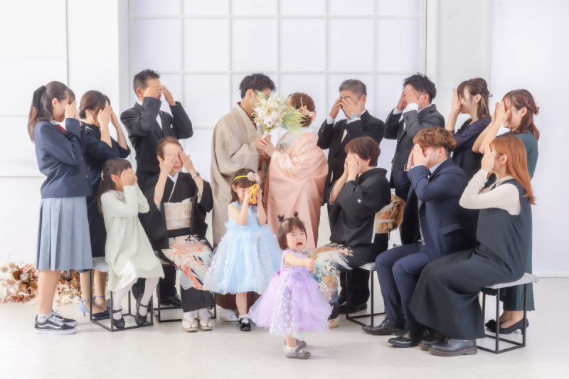 ウエディングフォトスタジオReiMei+_家族・友人を撮影に呼べる