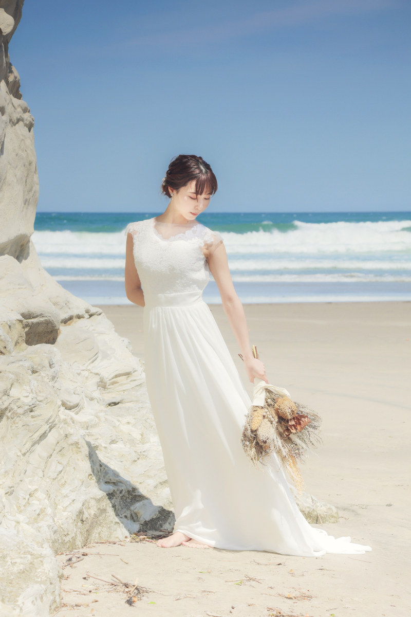 地中海のような白い崖前