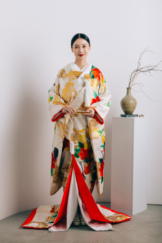 【UC02】鶴と金の松と牡丹(掛下白)