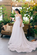 《提携店衣装》DP13 / 追加料金あり