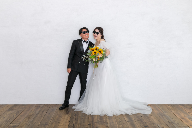 オリジナルのブーケでスタジオ撮影