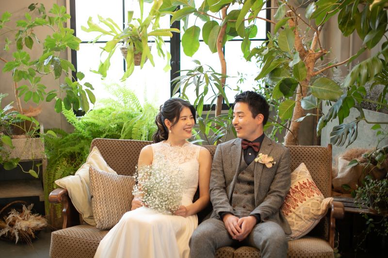 ソファに腰をかけてまったりと