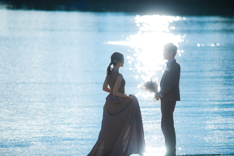 キラキラ光る水面と。