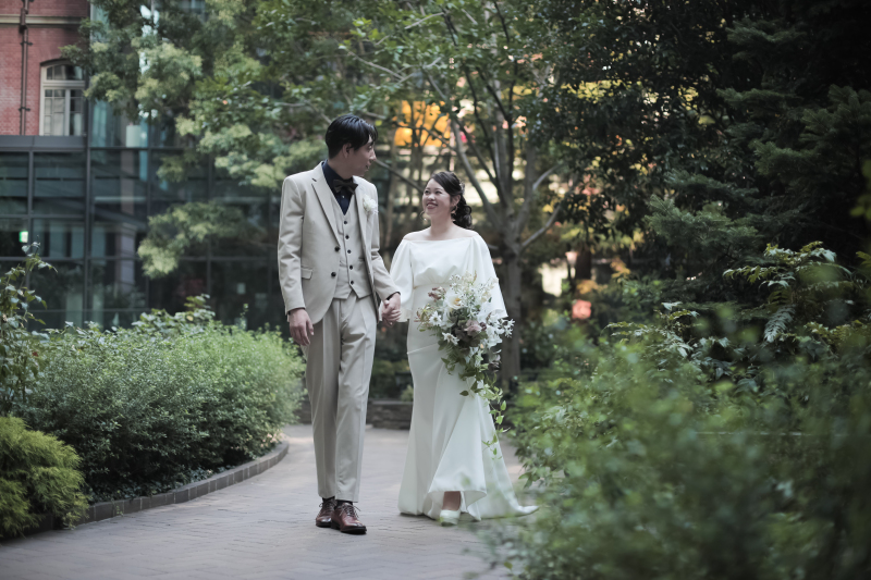 街中の緑の中で