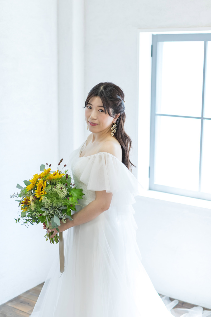 ご新婦様のソロショットで撮影スタート