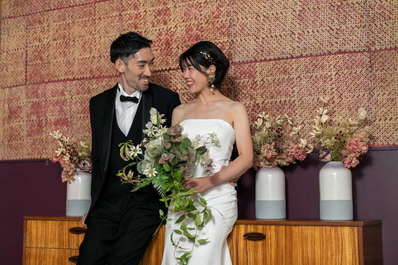 二人で腰掛けて