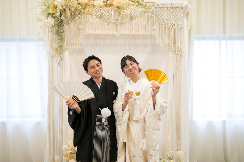 お二人で末広もって楽しく