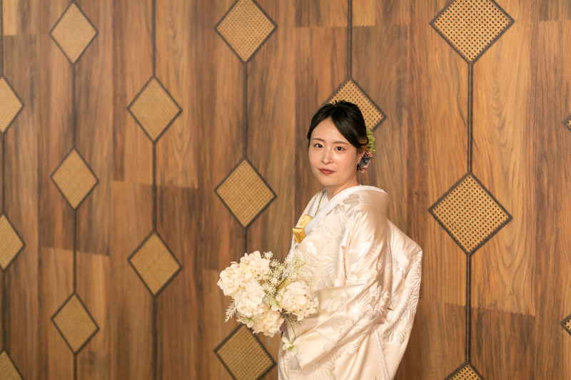 ご新婦様の和装ソロショット。