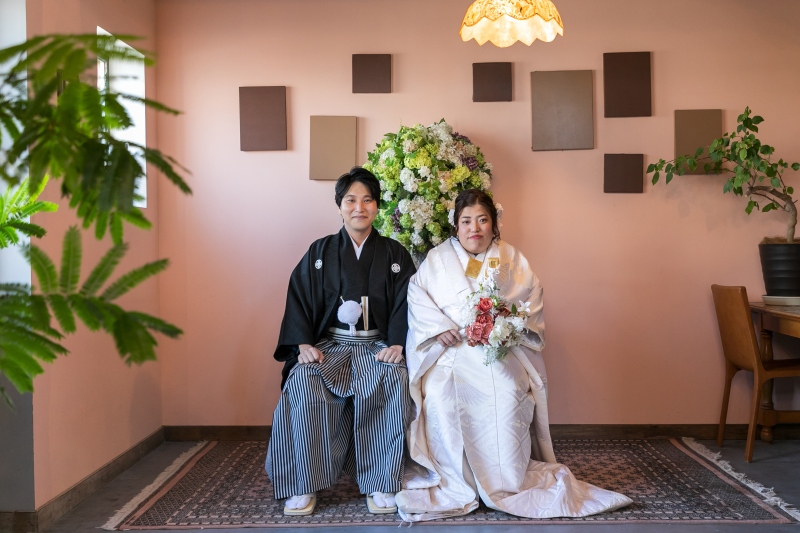 二人で腰掛けて