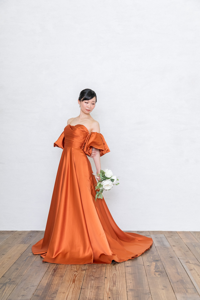 白い背景でシンプルに