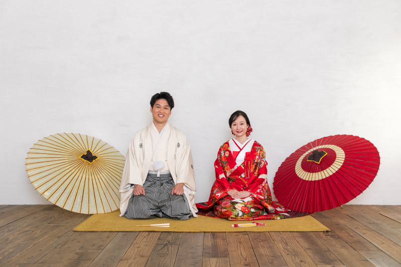 最後は正座のショットで