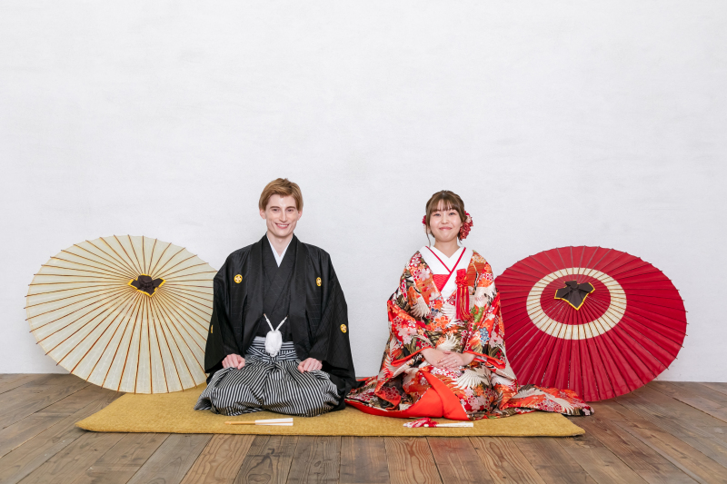 正座でかっちりと