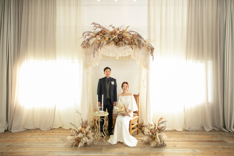 柔らかい光に包まれた優しい笑顔