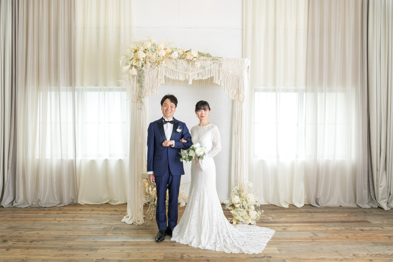 チャペル風背景からスタート!