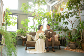 『飾りすぎない美しさ』を大切にしたスタジオセット