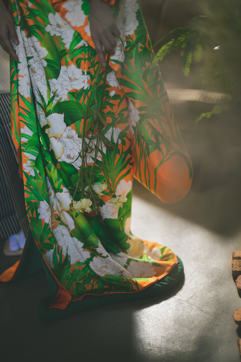 和装スタジオフォト◎ 振袖&rarr;引振袖に。エステクーポンなど3大特典付き！９シーンから選べる背景◎