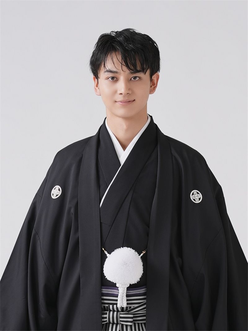 黒紋服