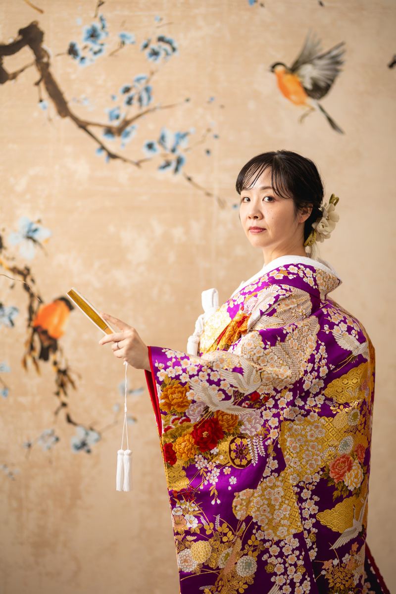 美しい和装の立ち姿