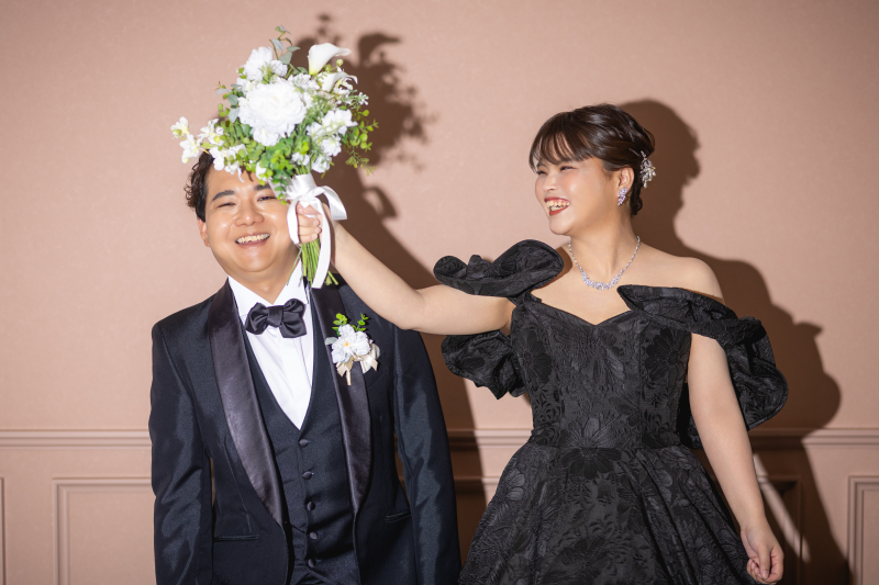 写りたい新郎様と隠したい新婦様^^