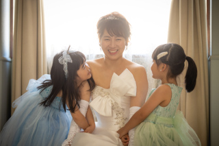 チャペルとスタジオでファミリーフォト