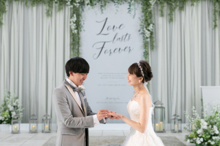 チャペルフォト＋色打掛でスタジオフォト