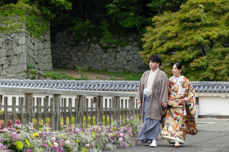 二の丸庭園をお散歩するお二人♪