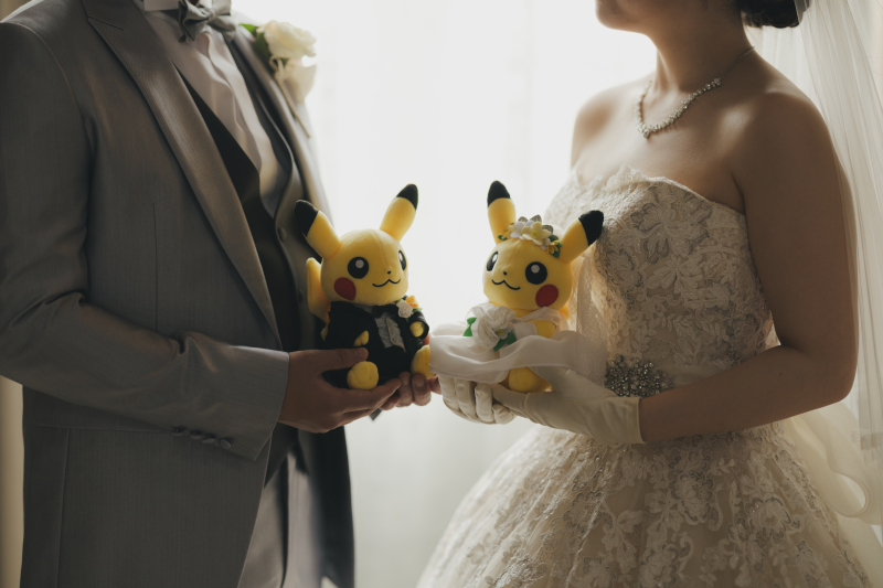 衣裳姿のキャラクターと