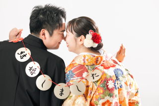 【和洋フォト】チャペル内バック紙撮影であざやかに！